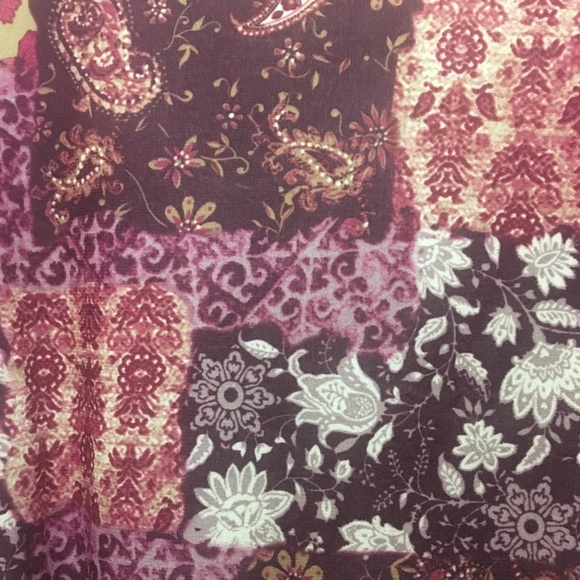 * 3 for $20* Vol. 1 Petite Floral Crossover Top - Picture 3 of 5